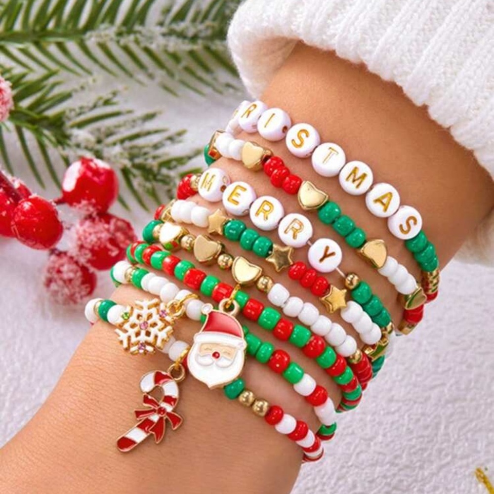 Festive Merry Christmas Beaded Bracelet Set